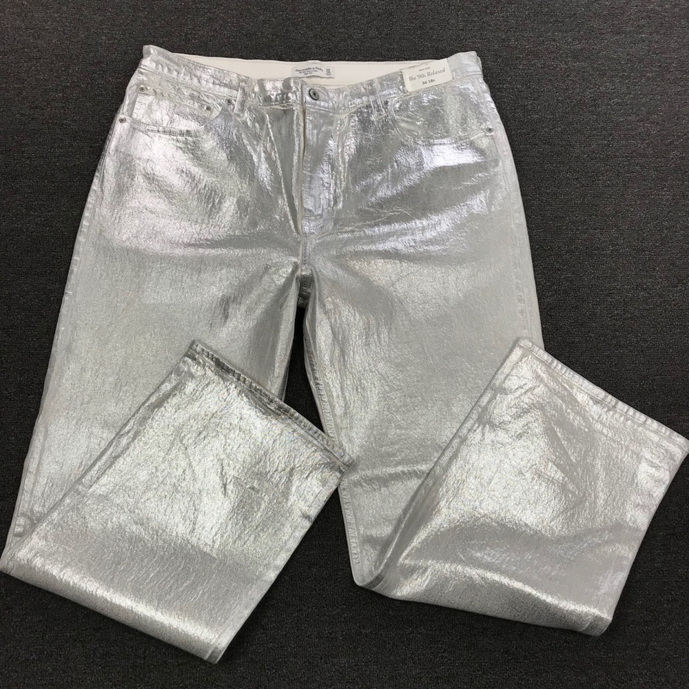 Abercrombie & Fitch The 90s Relaxed High Rise Silver Metallic Jeans 34 18R NWT